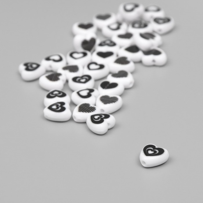 Бусины для творчества пластик Бусины для творчества пластик "Нарисованное сердце" бело-черное набор 30 шт 0,8х0,4 см