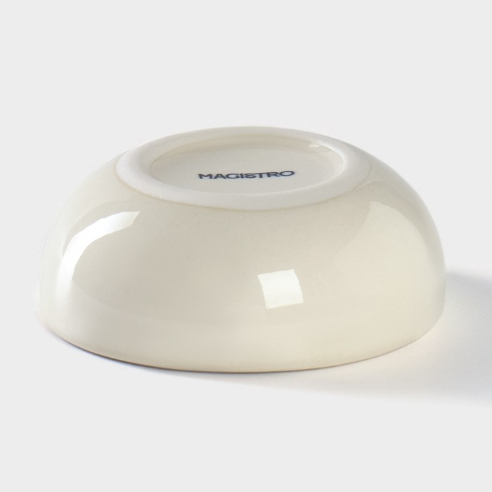 Соусник фарфоровый Magistro Ocean, 90 мл, цвет голубой Соусник фарфоровый Magistro Ocean, 90 мл, цвет голубой