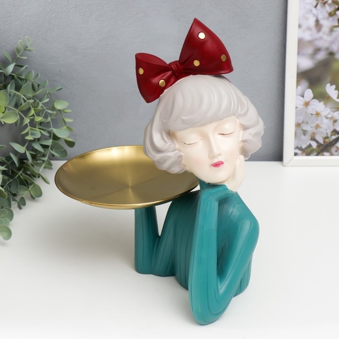 Сувенир полистоун подставка  Сувенир полистоун подставка "Девушка с бантом на голове" 33х14х23 см