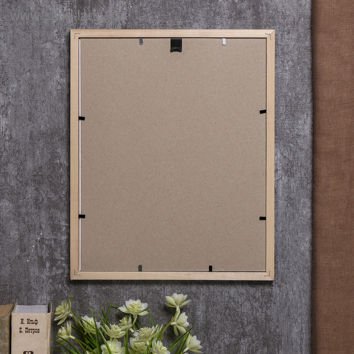 Фоторамка сосна с19 серебро 24х30 см (пластиковый экран) Фоторамка сосна с19 серебро 24х30 см (пластиковый экран)