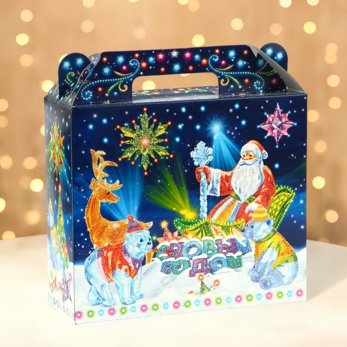 Новый год. Подарочная коробка новогодняя Чемоданчик малый  Новый год. Подарочная коробка новогодняя Чемоданчик малый "Неон.Инсталляция" 17,3 х 6,5 х 15 см.