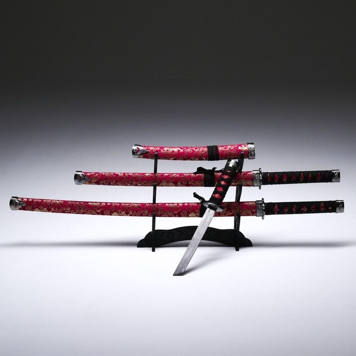 Сув. изделие катаны 3в1 на подставке, ножны ткань, драконы золото на бордо  47/70/89см