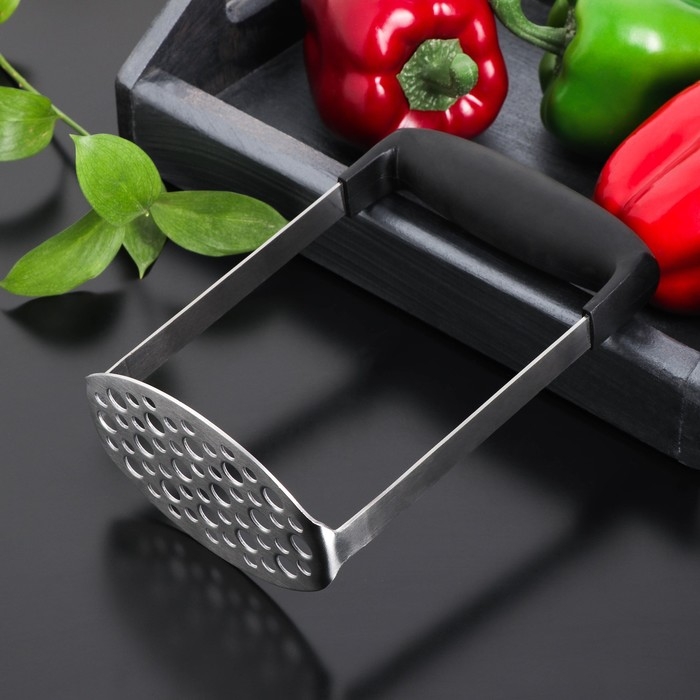 Пушер для картофеля Доляна Smasher, 11×18 см, цвет чёрный Пушер для картофеля Доляна Smasher, 11×18 см, цвет чёрный