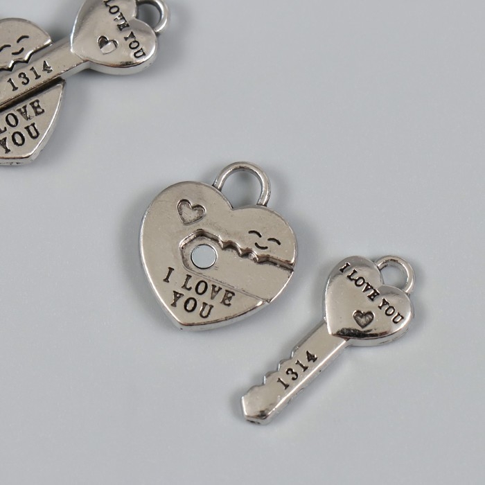 Замок магнитный металл Замок магнитный металл "Ключик и замочек" серебристый 2,3х3,4х0,5 см (набор 2 половинки)