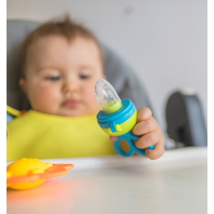 Ниблер с силиконовой сеточкой, вращающийся поршень, цвет голубой Ниблер с силиконовой сеточкой, вращающийся поршень, цвет голубой