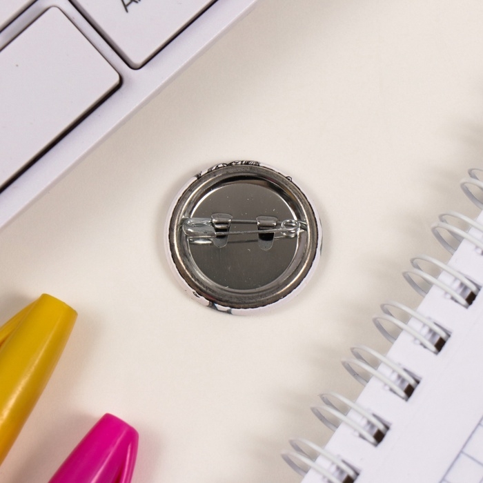 Значки закатные набор 8 шт d=25 мм Значки закатные набор 8 шт d=25 мм "Белые" 16,5х17 см