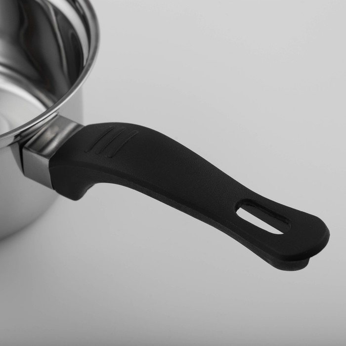 Сотейник из нержавеющей стали Доляна «Индия», 900 мл, d=15,5 см, пластиковая ручка, цвет серебряный Сотейник из нержавеющей стали Доляна «Индия», 900 мл, d=15,5 см, пластиковая ручка, цвет серебряный