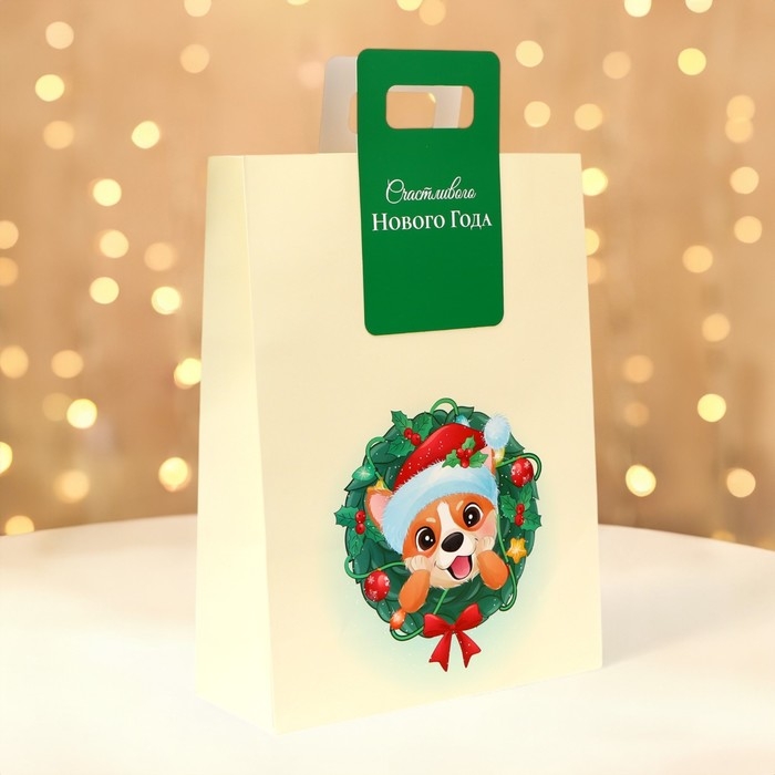 Пакет подарочный новогодний с вырубной ручкой Пакет подарочный новогодний с вырубной ручкой "Новогодний корги" 30 х 40 х 12 см.