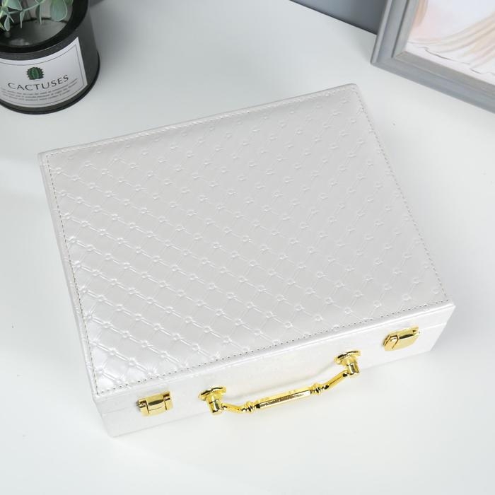 Шкатулка кожзам для украшений  Шкатулка кожзам для украшений "Стёганная" белоснежная 8,5х23,5х19 см