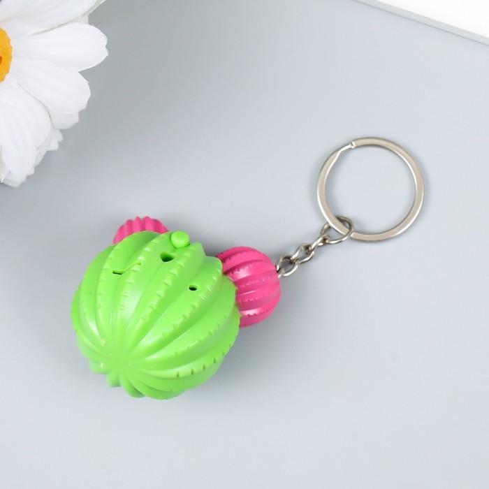 Фонарик кричалка на кольце Фонарик кричалка на кольце "Круглый кактус" МИКС