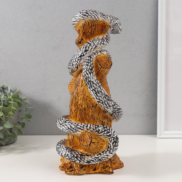 Фигурка Фигурка "ЗМЕЯ НА ПЕНЬКЕ" 33 х 14 х 15 см.