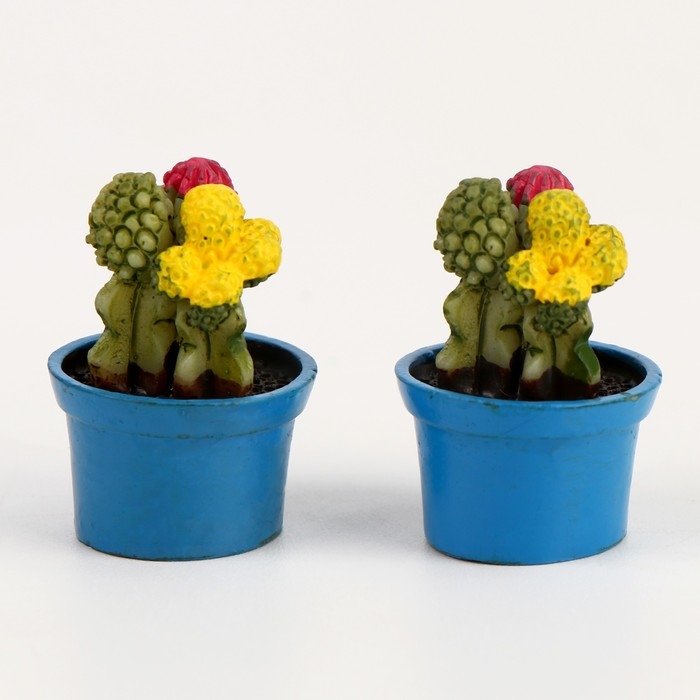 Миниатюра кукольная «Кактус в горшочке», набор 2 шт., размер 1 шт. — 1,7 × 2,5 × 1,7 см Миниатюра кукольная «Кактус в горшочке», набор 2 шт., размер 1 шт. — 1,7 × 2,5 × 1,7 см