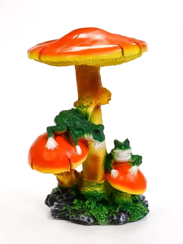 Садовая фигура из полистоуна &laquo;Грибы с лягушками&raquo;, 25&times;30&times;43 см