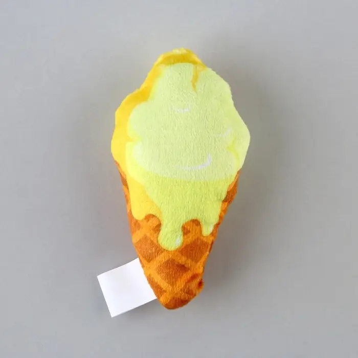 Игрушка для кошек с мятой «Мороженое» из текстиля, 9х5,1 см. Игрушка для кошек с мятой «Мороженое» из текстиля, 9х5,1 см.