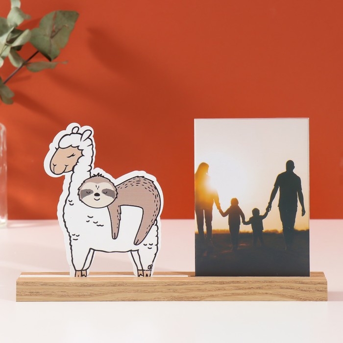 Фоторамка дерево, акрил 10х15 см Фоторамка дерево, акрил 10х15 см "Лама с ленивцем" 4х27,3х14 см