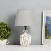 Лампа настольная RISALUX &laquo;Стремление&raquo;, Е14, 40 Вт, белая, 20&times;20&times;33 см