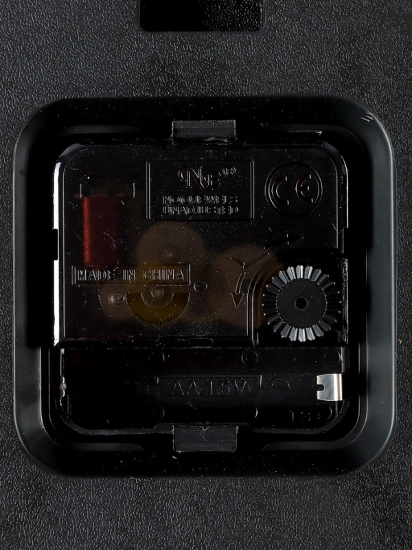 Часы настенные интерьерные с термометром и гигрометром, плавный ход, 31.5×26 см, d-22.5 см