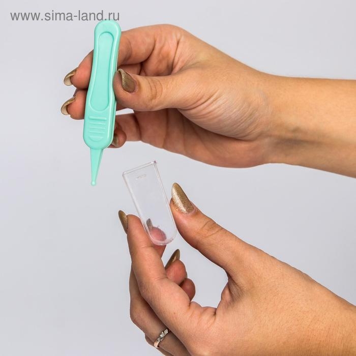 Пинцет для чистки носа, детский, с колпачком, цвет зеленый Пинцет для чистки носа, детский, с колпачком, цвет зеленый