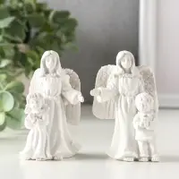 Сувенир полистоун "Девушка-ангел с ребёнком" белый МИКС 5,2х4,2х8,3 см