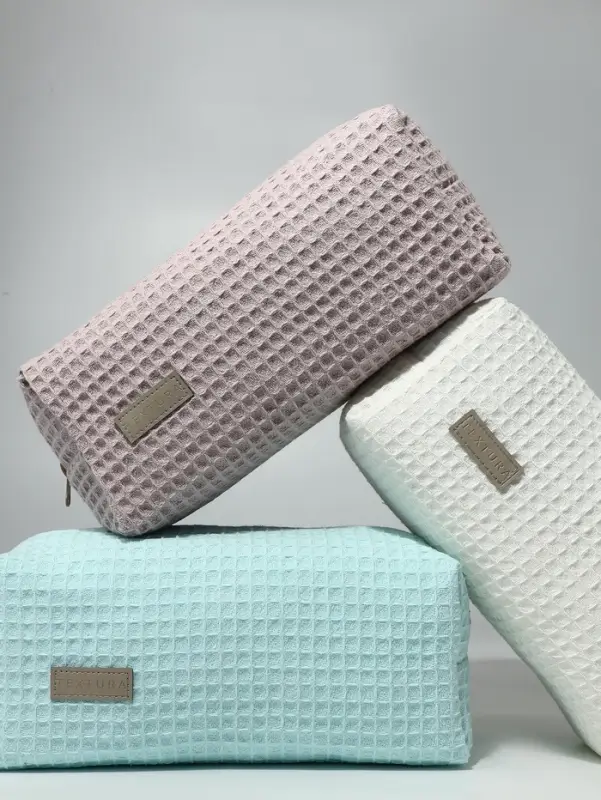 Косметичка женская на молнии TEXTURA, объёмная, большая, мягкая, розовая