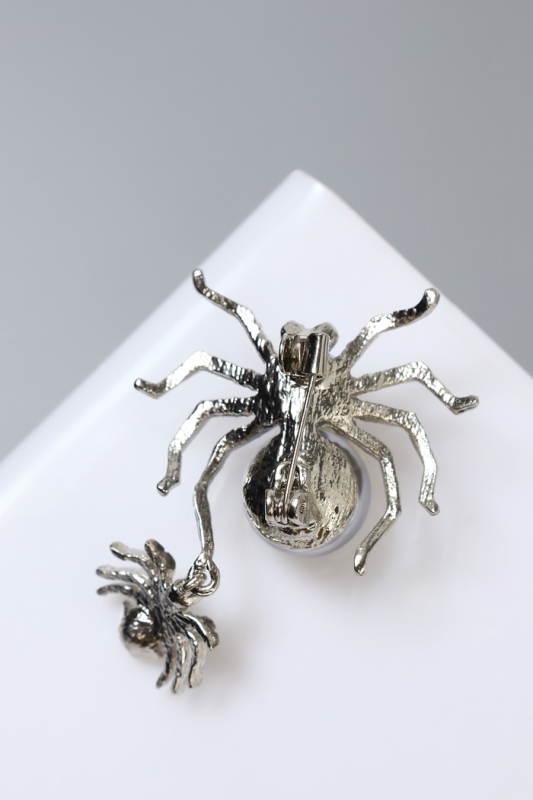 Брошь «Паук» и паучок, цветной  в серебре