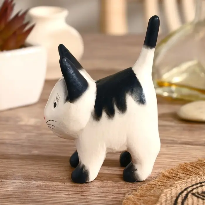 Сувенир дерево "Кошечка" 8х10х5 см