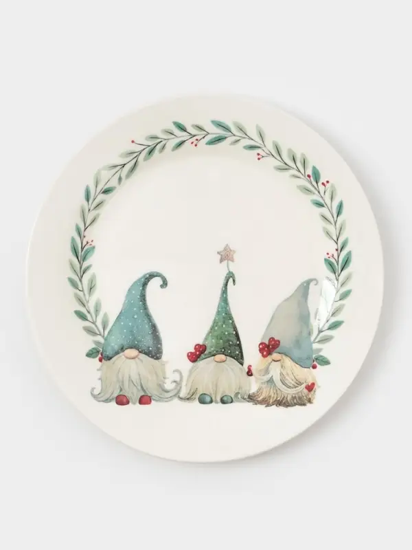 Тарелка новогодняя Доляна «Домашние гномики», d=20.5 см, фарфор, белая Тарелка новогодняя Доляна «Домашние гномики», d=20.5 см, фарфор, белая