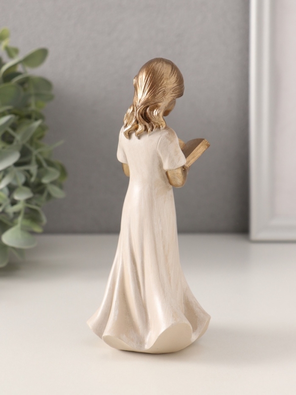 Сувенир полистоун  Сувенир полистоун "Девочка с книгой" 7,5х6,5х15 см