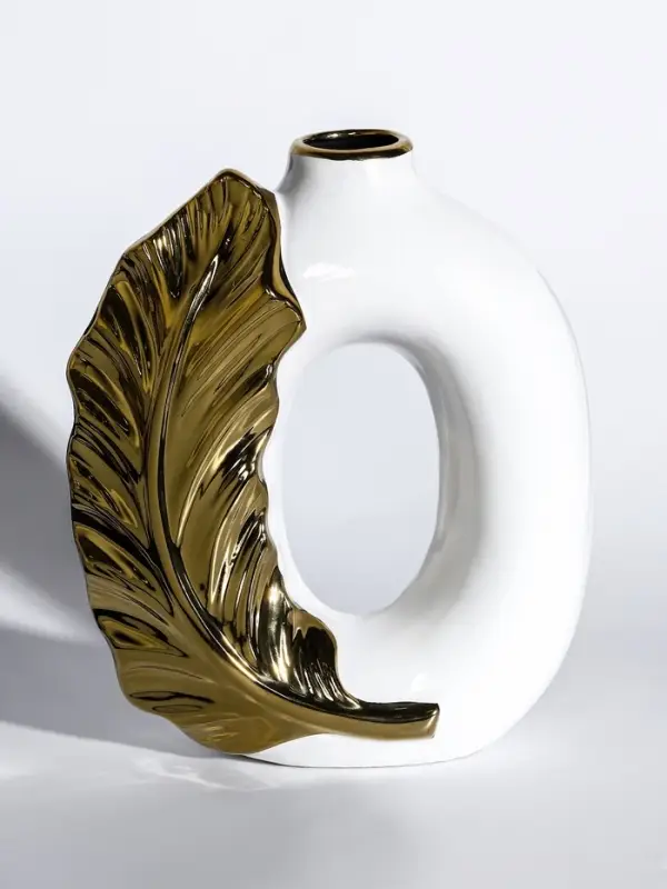 Ваза керамика настольная Ваза керамика настольная "Лорей" h=22х17,5 d=4 см, белый