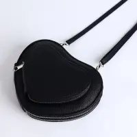 Сумка женская кросс-боди на молнии, в форме сердца, 20&times;5&times;16 см, чёрная