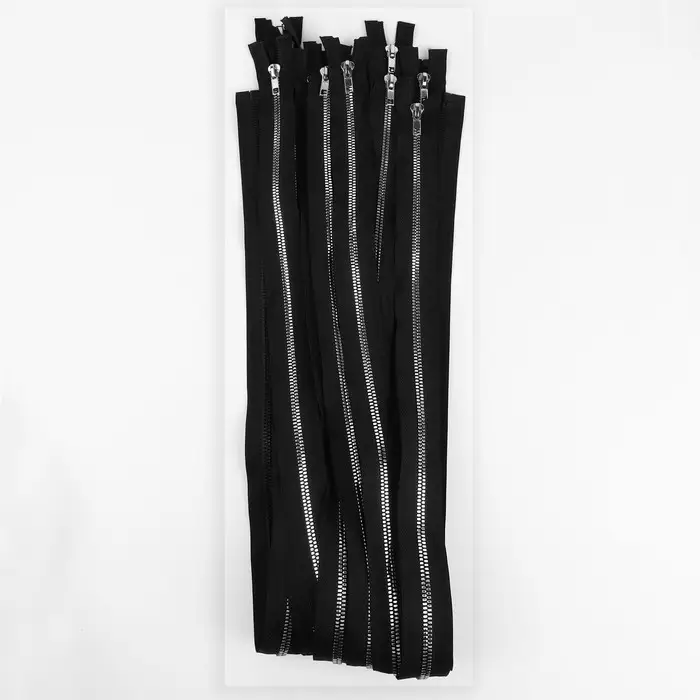 Молния «Трактор», №5, разъёмная, декоративное звено «Акулий зуб», замок автомат, 90 см, чёрная