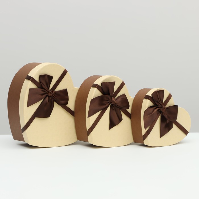 Набор коробок 3в1 Сердца, коричневый, 21 х 19 х 9 - 15.5 х 14 х 6 см Набор коробок 3в1 Сердца, коричневый, 21 х 19 х 9 - 15.5 х 14 х 6 см