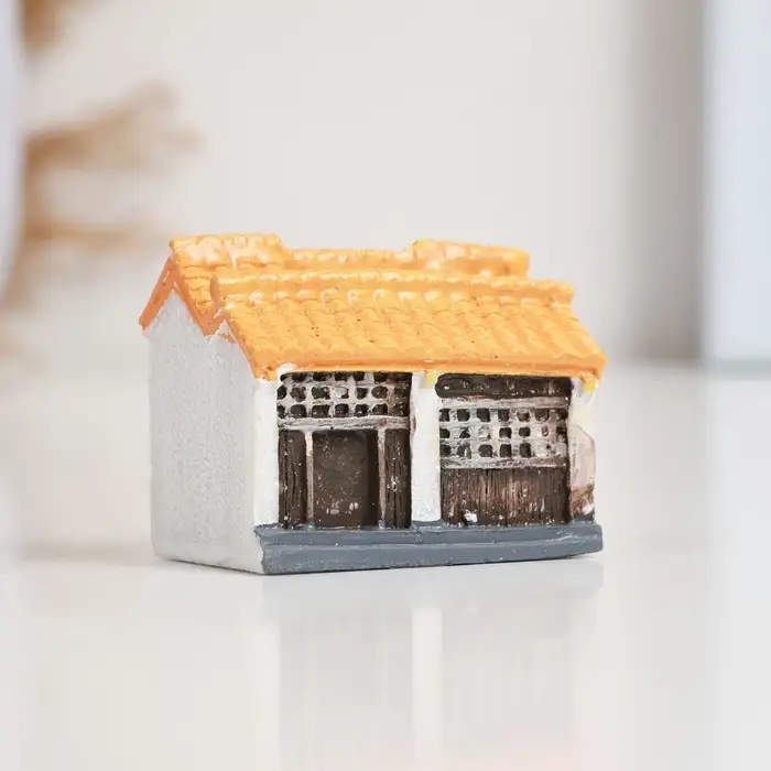 Фигурка полистоун TAKE IT EASY &laquo;Домик амбар&raquo;, 4&times;2.5&times;3 см