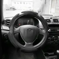 Спонжевая оплетка руля AVS SP-426L-B ( размер L, черный) - Серия "Sponge"