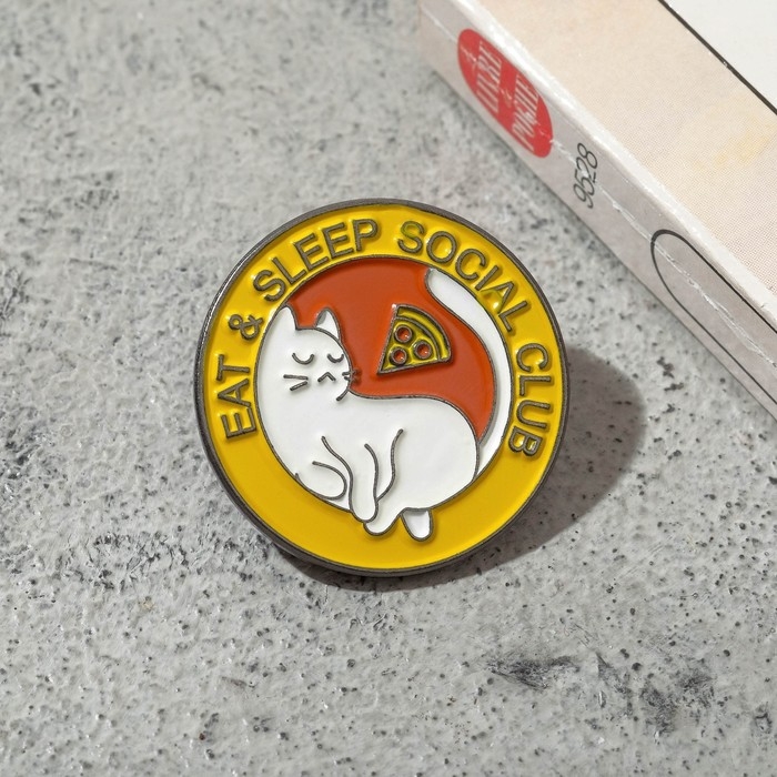 Значок «Котик» клуб интересов, цветной в сером металле Значок «Котик» клуб интересов, цветной в сером металле