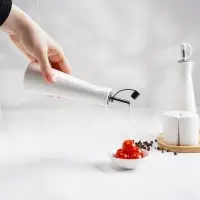 Набор фарфоровый для специй на деревянной подставке Доляна &laquo;Эстет&raquo;, 4 предмета: солонка 100 мл, перечница 100 мл, 2 соусника 200 мл, цвет белый