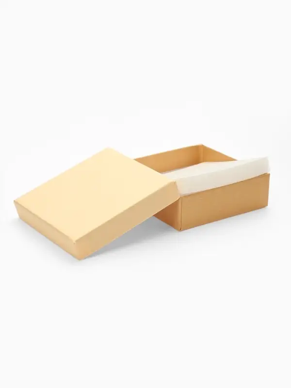 Коробочка подарочная под набор  Коробочка подарочная под набор "Нежность", 9*9 см, цвет бежевый