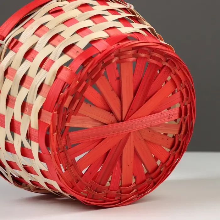 Корзина плетёная, бамбук, 21&times;21&times;10/24 см, красная