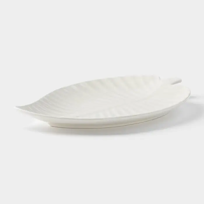 Блюдо для подачи &laquo;Лист&raquo;, 30&times;19.5&times;3 см, керамика, цвет белый