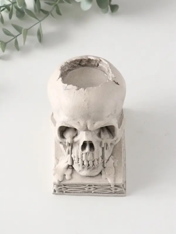 Подсвечник «Череп на пьедестале», 10×7×10.5 см, серый
