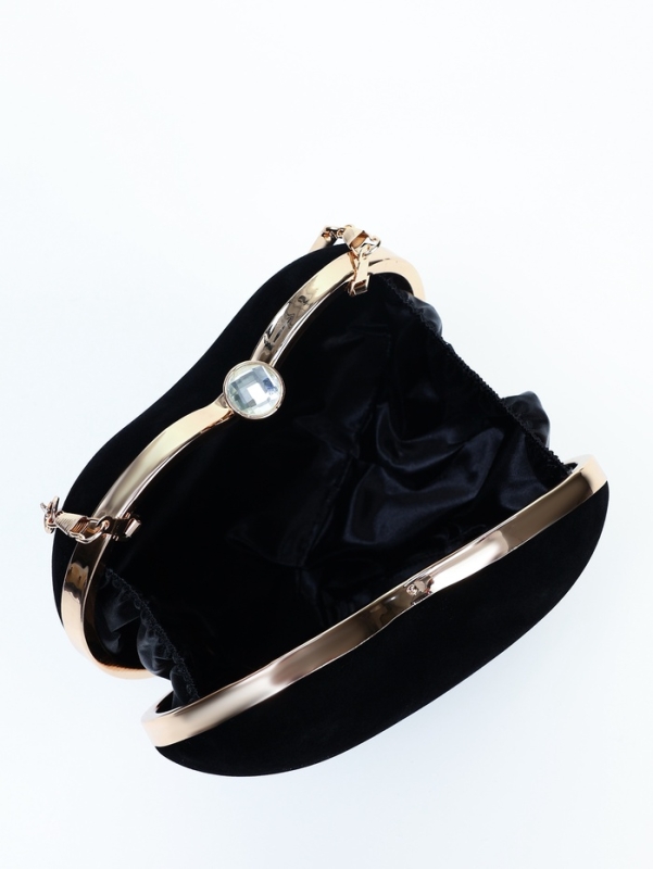 Сумка жен, 18*9*20, отд на фермуаре, цепь, текстиль, сердце, черный