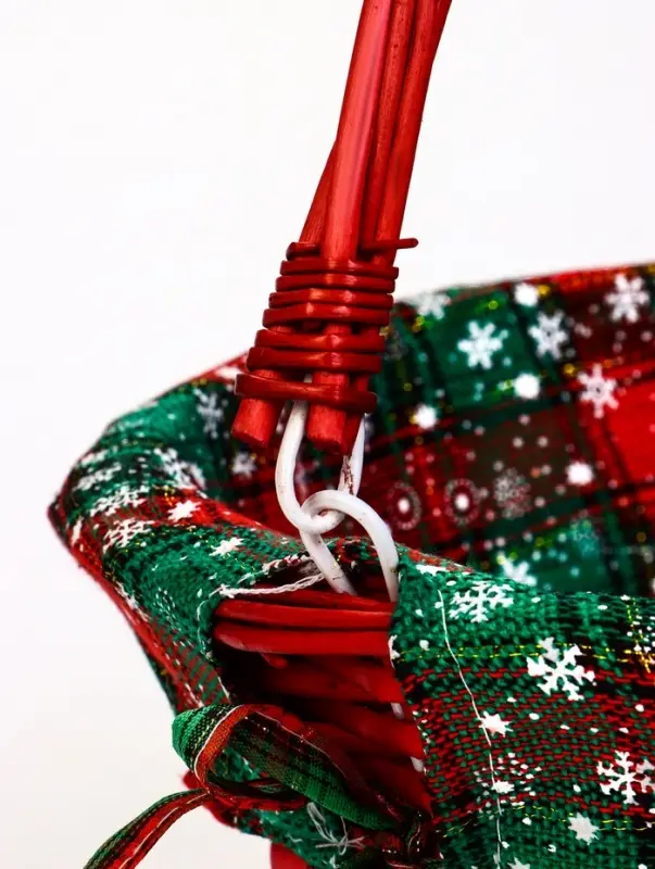 Корзина плетеная 32 х 32 х 14 см, ручка h=14 см красный НГ ткань Корзина плетеная 32 х 32 х 14 см, ручка h=14 см красный НГ ткань