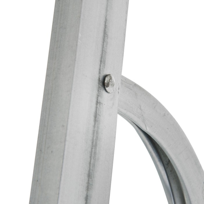 Стремянка ТУНДРА, оцинкованная, 7 ступеней Стремянка ТУНДРА, оцинкованная, 7 ступеней