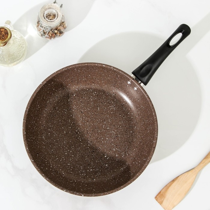 Сковорода Rock, d=25 см, пластиковая ручка, антипригарное покрытие, цвет коричневый Сковорода Rock, d=25 см, пластиковая ручка, антипригарное покрытие, цвет коричневый