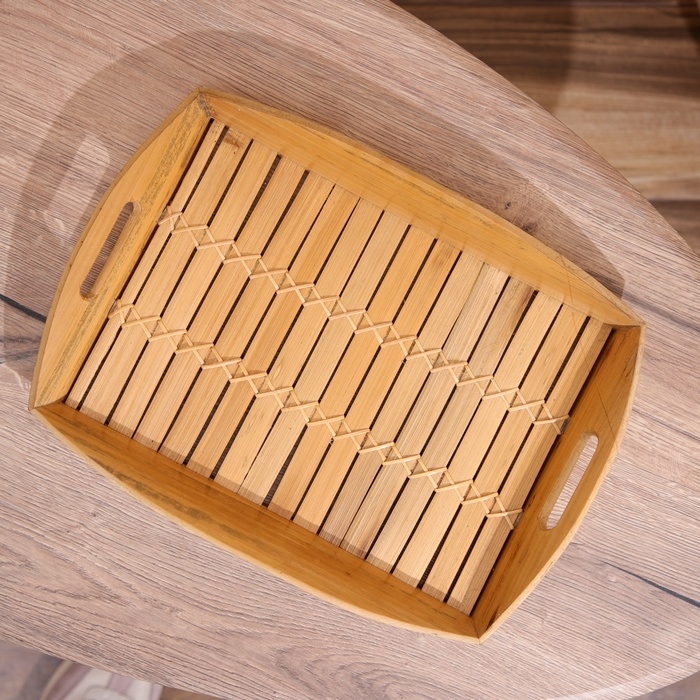 Поднос из бамбука 40х30х5 см Поднос из бамбука 40х30х5 см