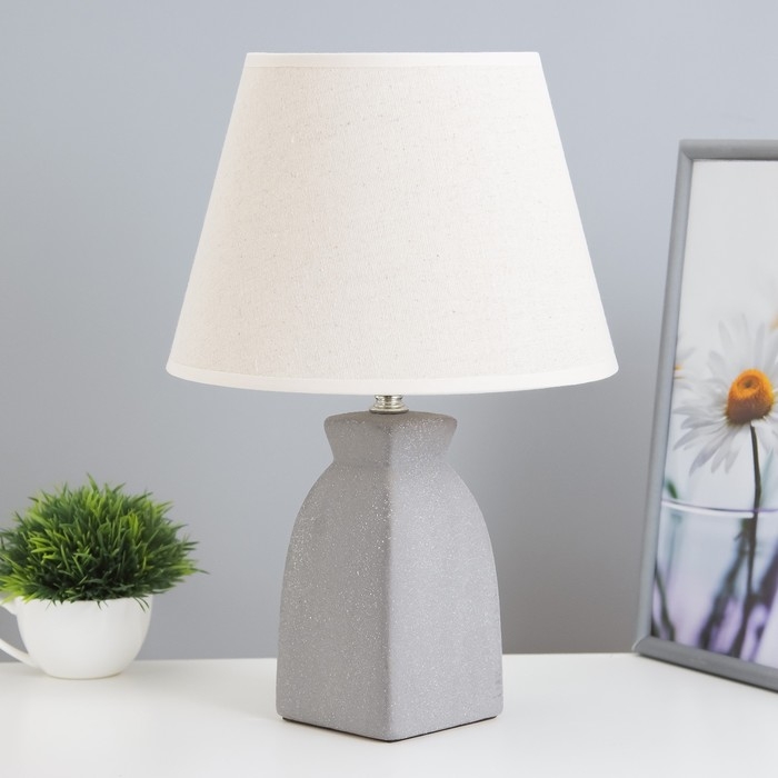 Настольная лампа Настольная лампа "Мия" Е27 40Вт графитовый 25х25х35,5см RISALUX