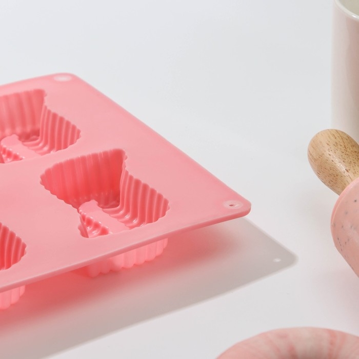 Форма для выпечки Доляна «Зорро», силикон, 28×16×2 см, 8 ячеек (5×6,6 см), глубина 1,7 см, цвет МИКС Форма для выпечки Доляна «Зорро», силикон, 28×16×2 см, 8 ячеек (5×6,6 см), глубина 1,7 см, цвет МИКС