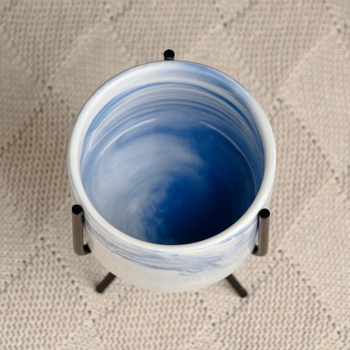 Кашпо  Кашпо "Цилиндр" синее, на черной подставке, 13х8см