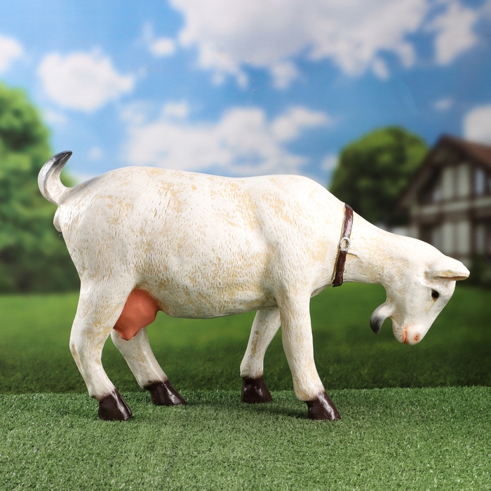 Садовая фигура  Садовая фигура "Козочка наклонившаяся" 36х55см