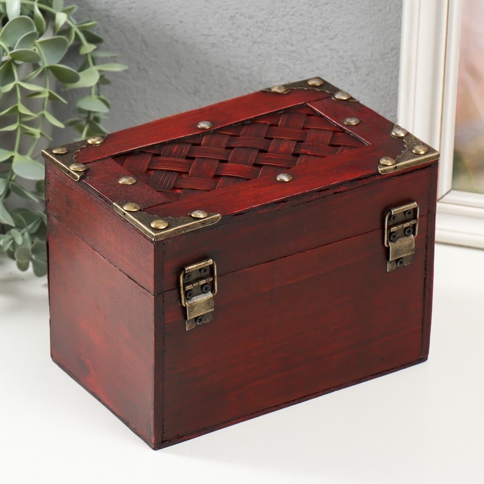 Шкатулка сундук дерево  Шкатулка сундук дерево "Плетёнка. С заклёпками" коричневая 17,8х11,5х12,8 см